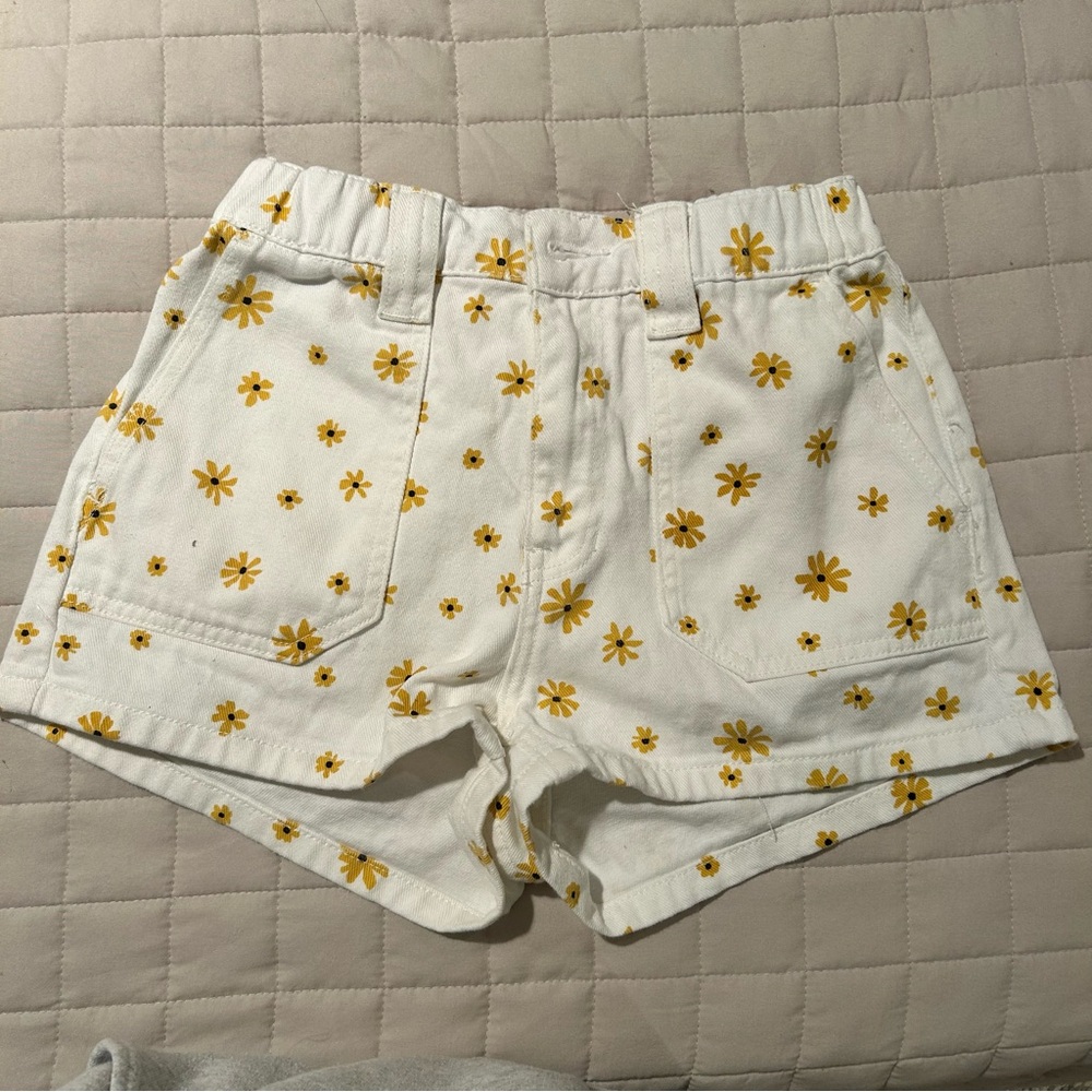 Daisy shorts